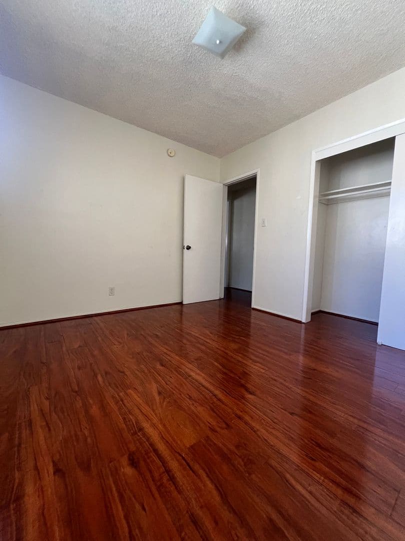 ALHAMBRA Apartment: 100 E. COMMONWEALTH AVE