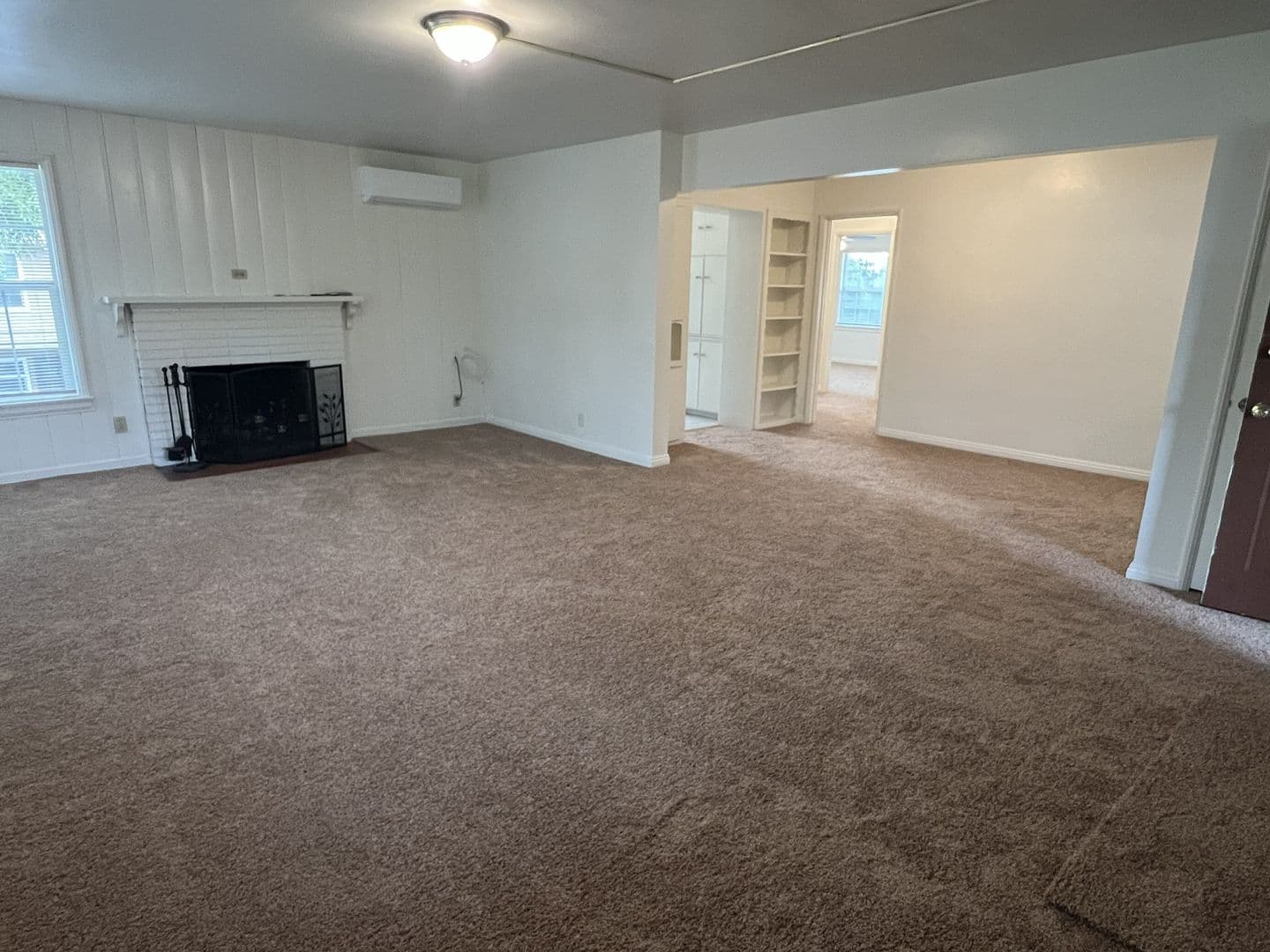 PASADENA Apartment: 500 N. LOS ROBLES AVE.
