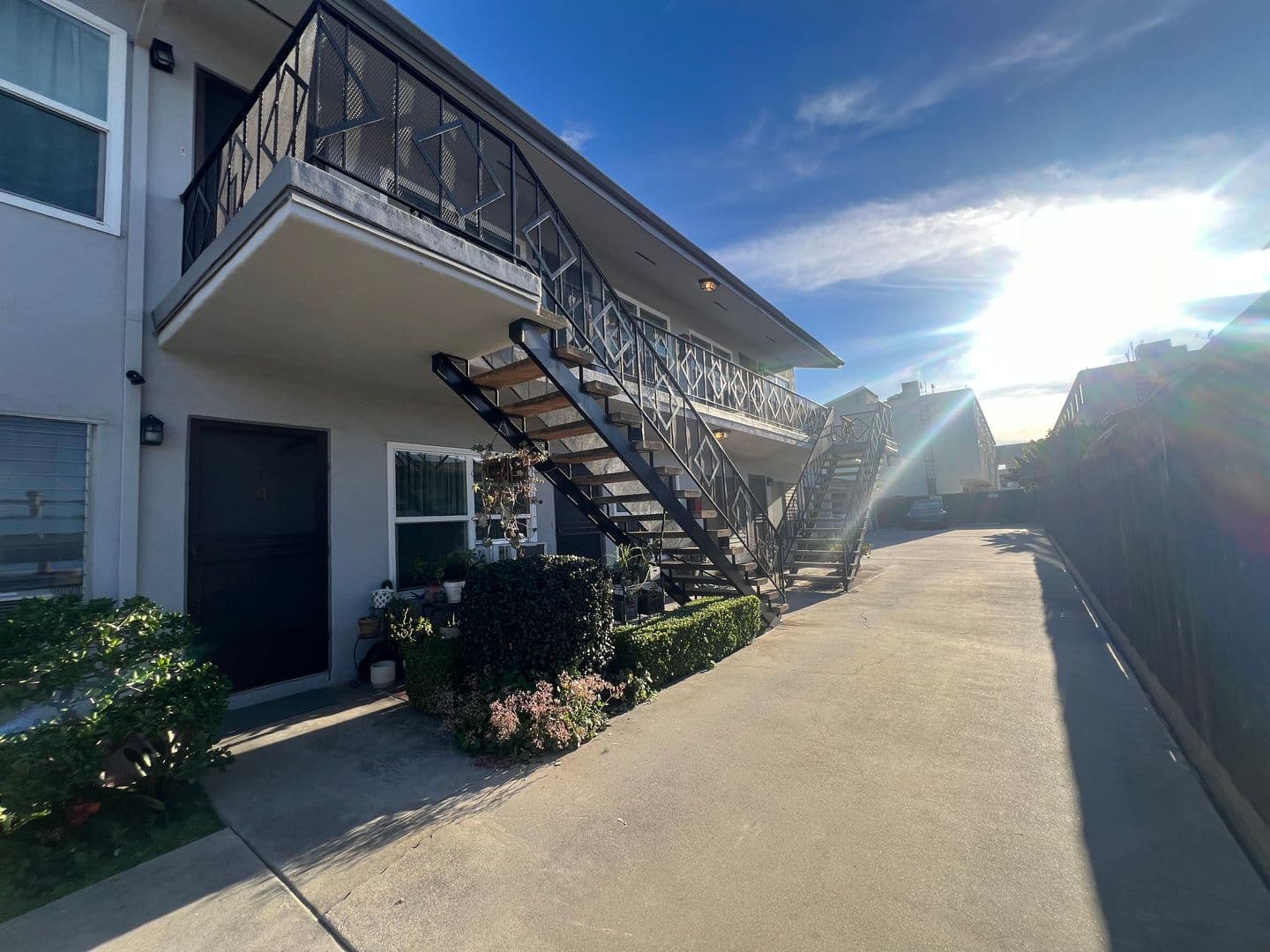 ALHAMBRA Apartment: 431 S. CHAPEL AVE