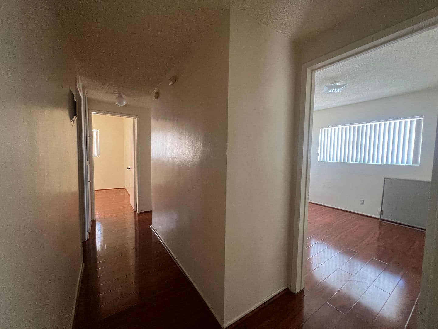 ALHAMBRA Apartment: 100 E. COMMONWEALTH AVE