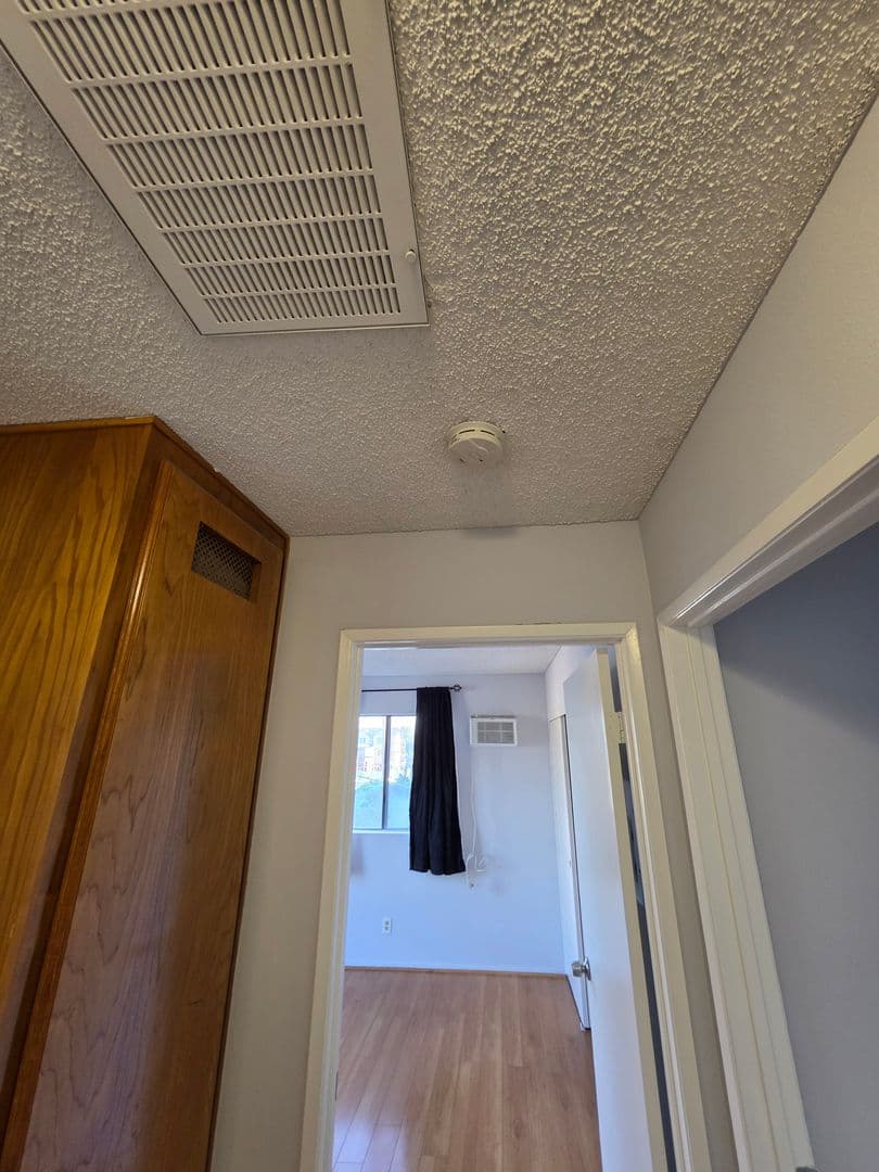 SAN GABRIEL Apartment: 927 S. CHARLOTTE AVE.