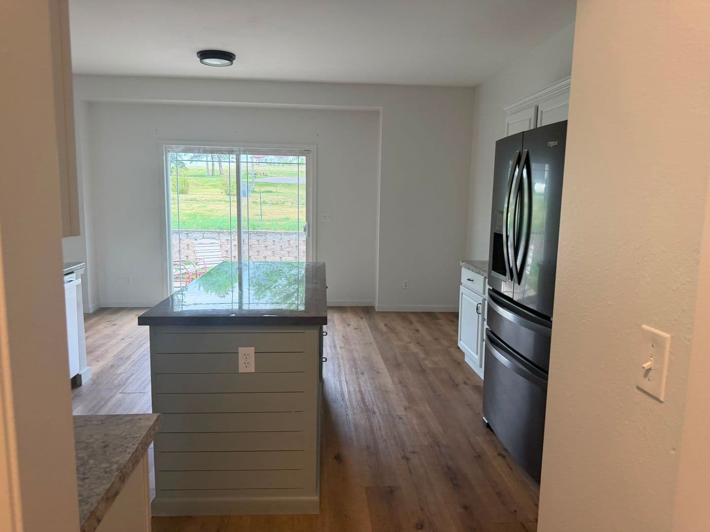 Watford City House: 2605 2nd ST NE