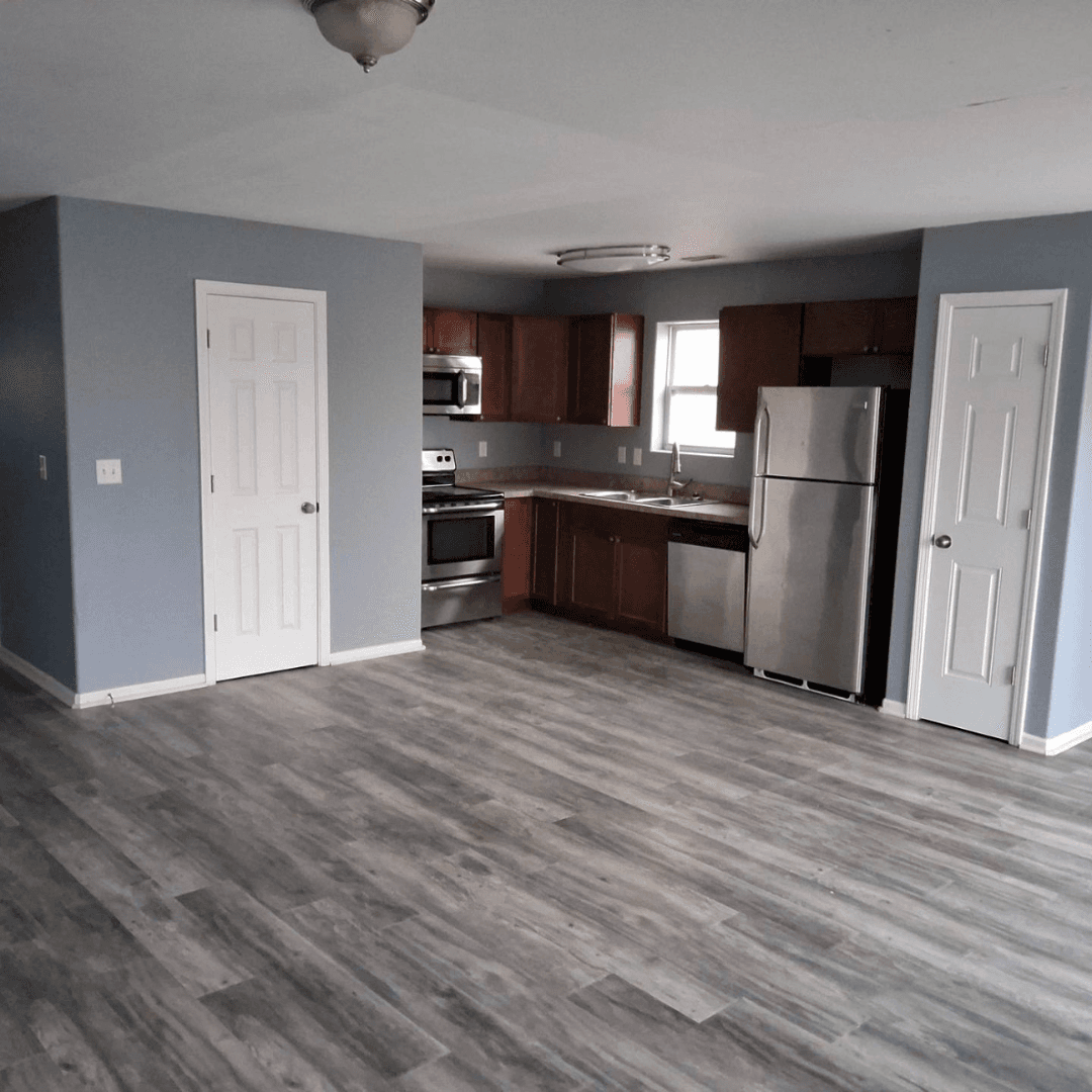 Watford City House: 3306 10th Ave NE