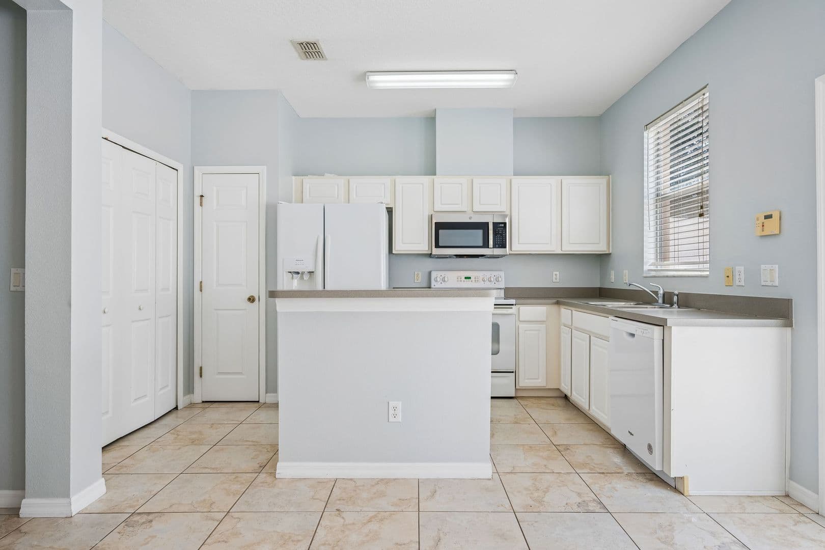 Windermere Townhome: 12740 Langstaff Dr