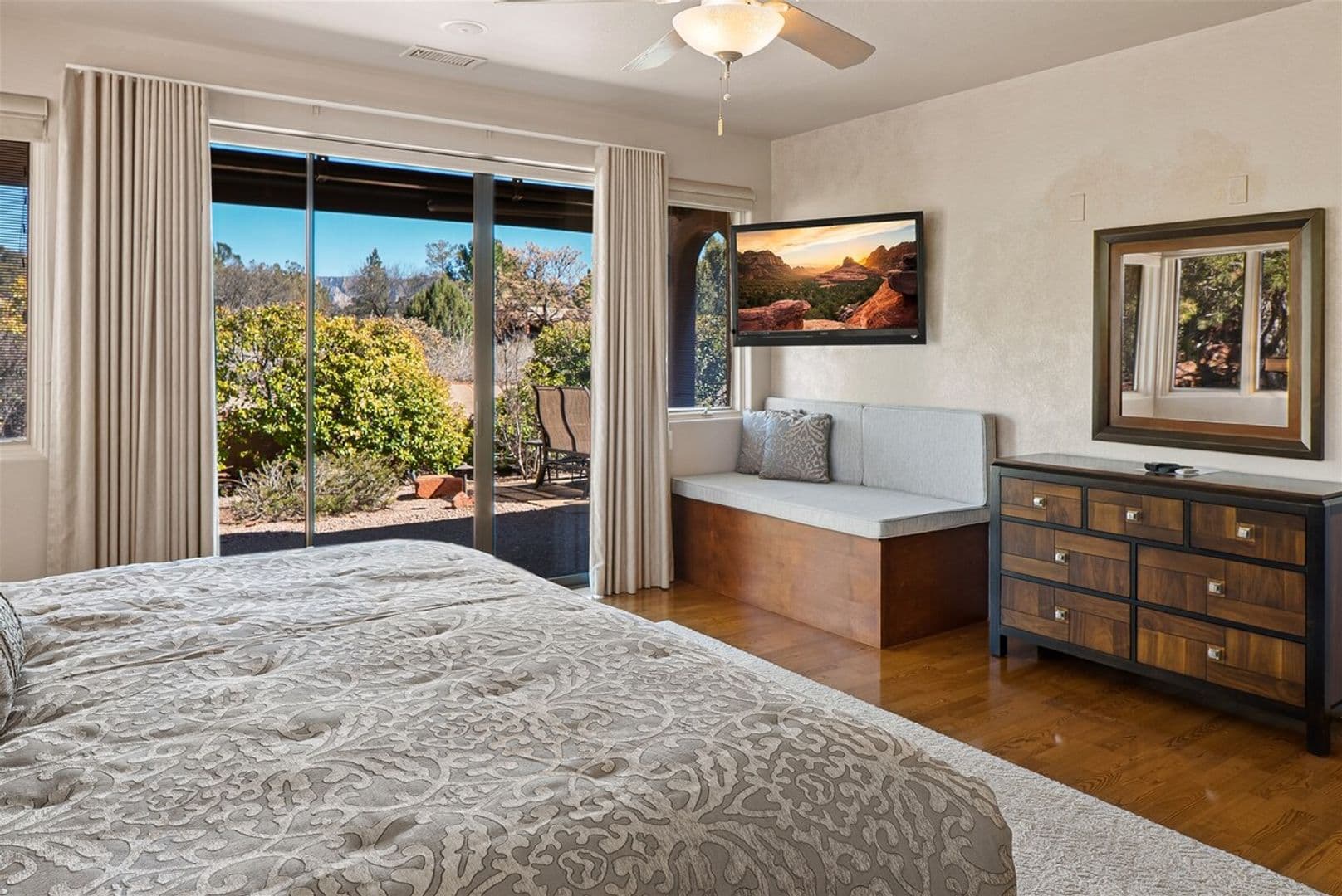 Sedona House: 160 Arroyo Seco Drive