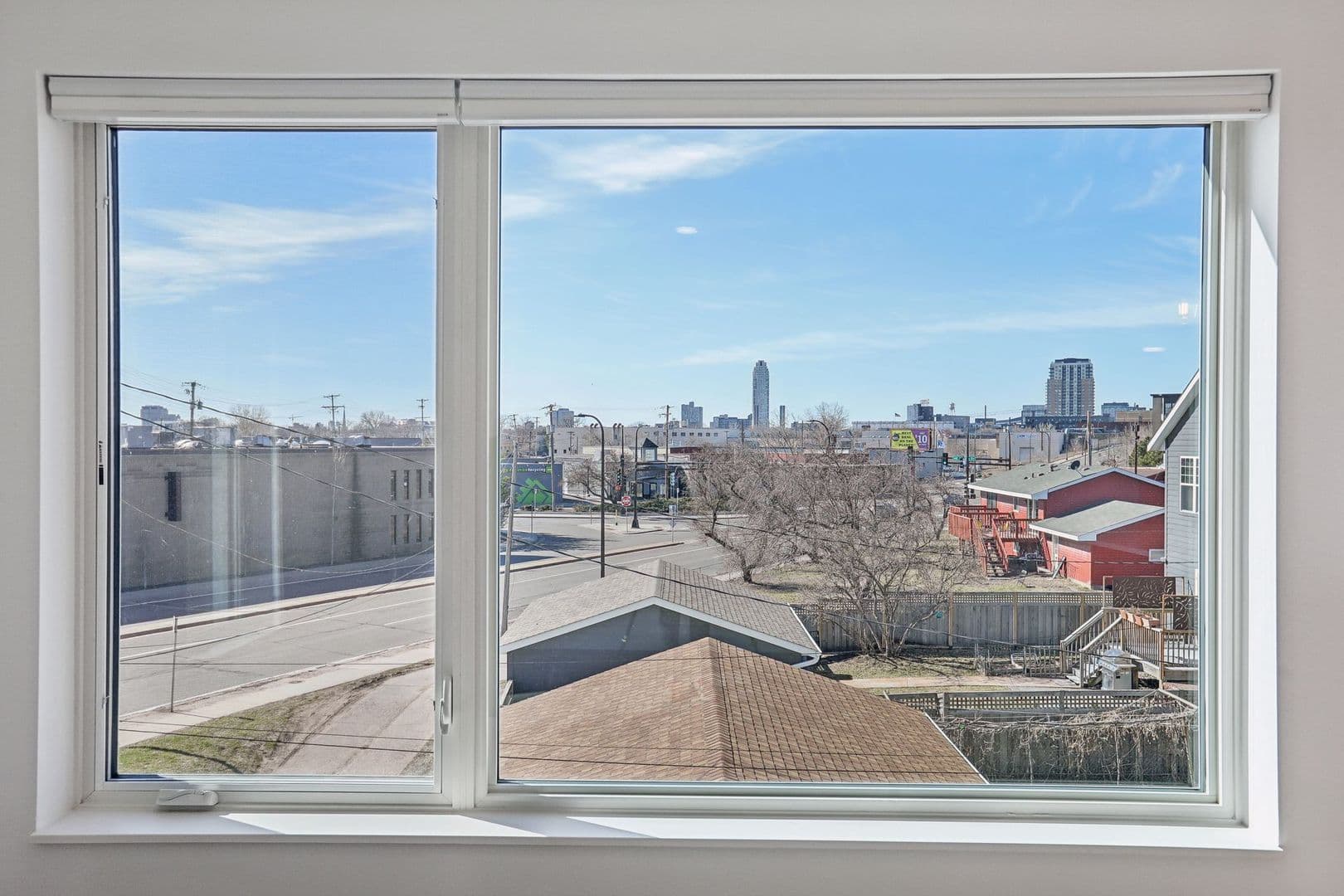 Minneapolis Apartment: 633 Van  Buren Street NE