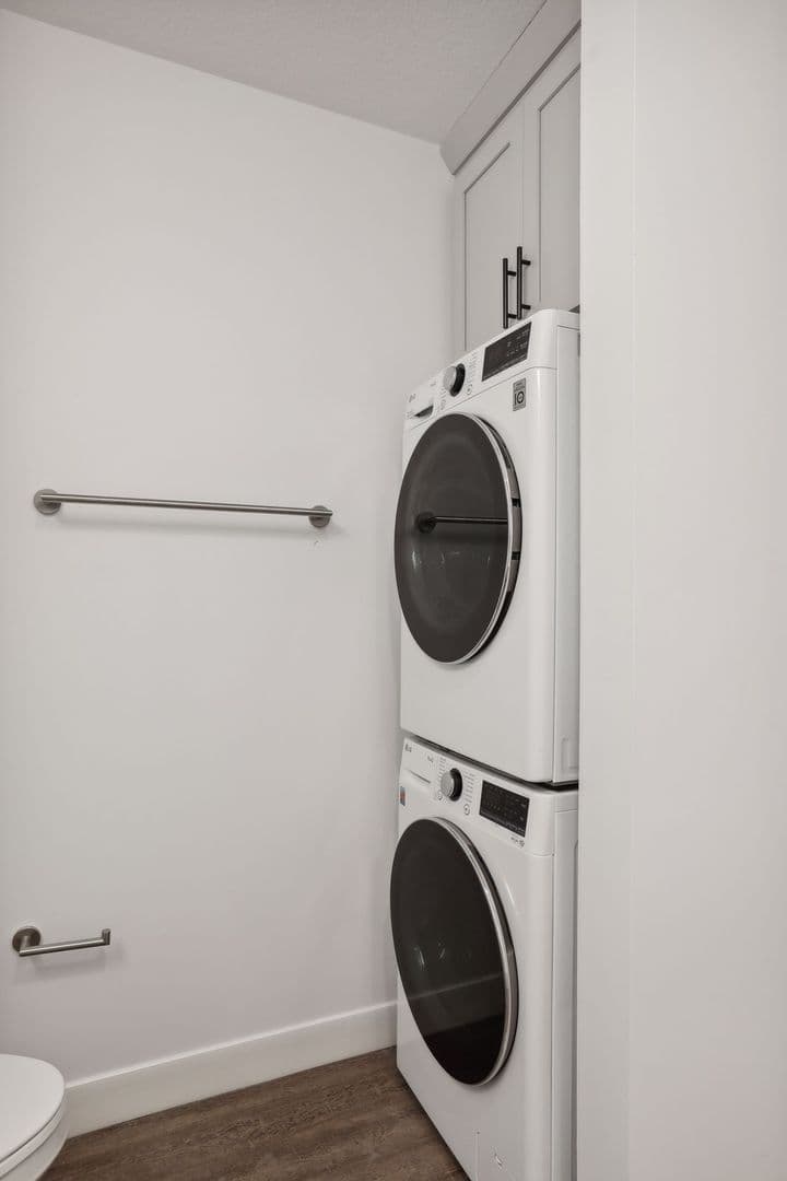 Minneapolis Apartment: 633 Van  Buren Street NE