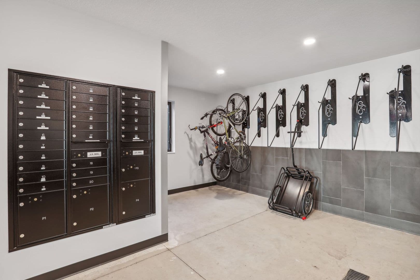 Minneapolis Apartment: 633 Van  Buren Street NE