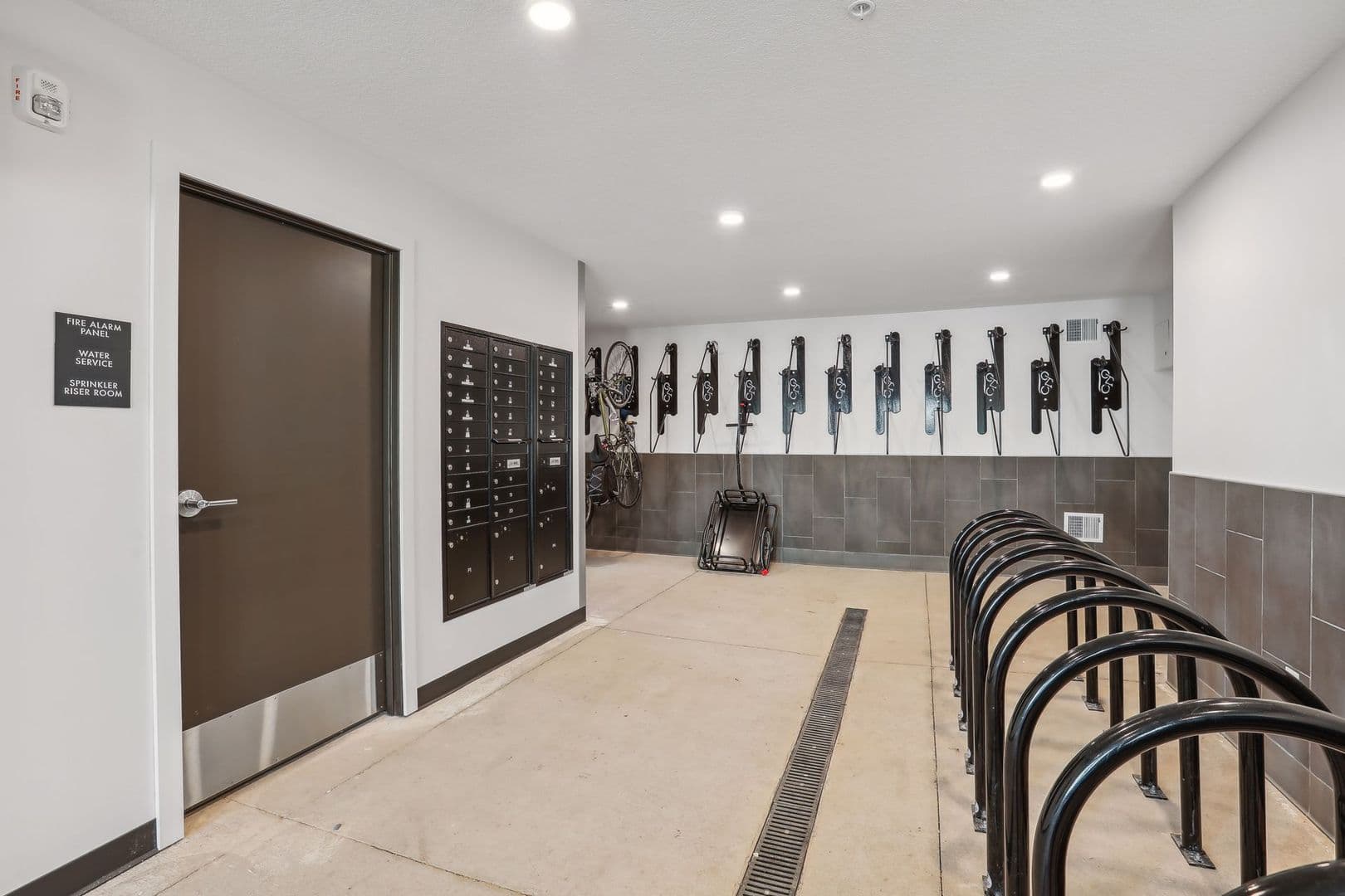 Minneapolis Apartment: 633 Van  Buren Street NE