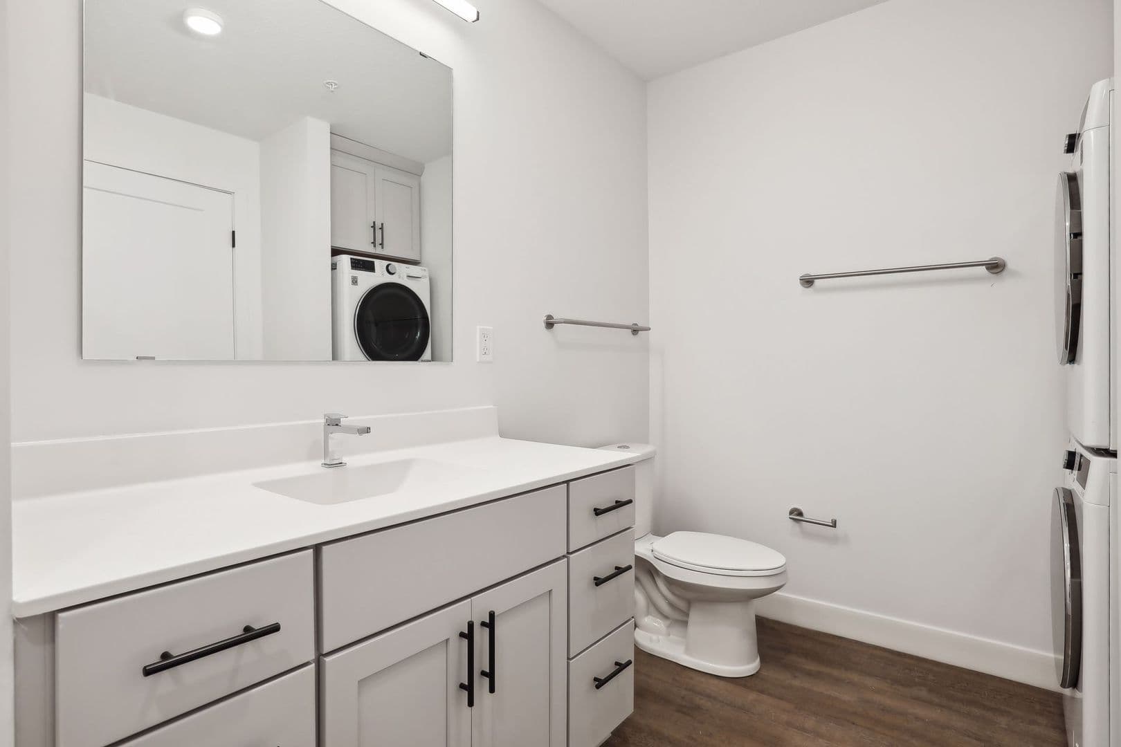 Minneapolis Apartment: 633 Van  Buren Street NE