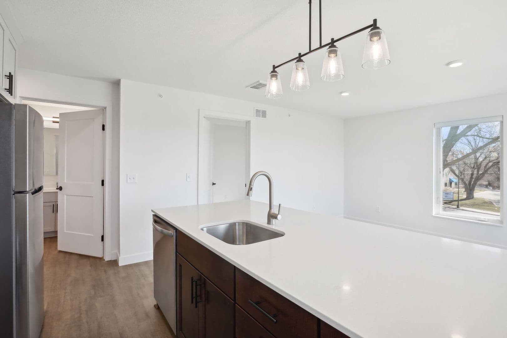 Minneapolis Apartment: 633 Van  Buren Street NE