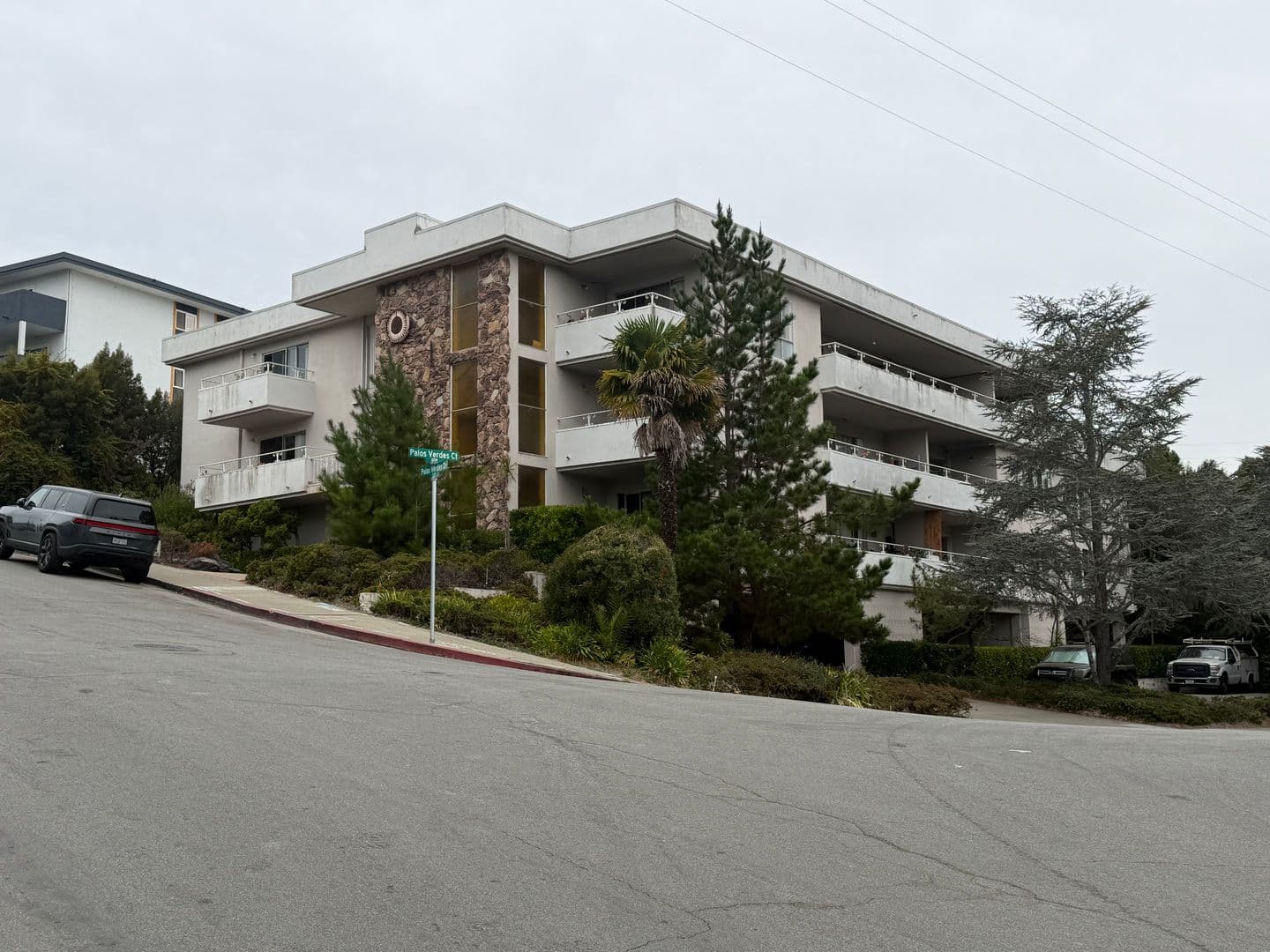 San Mateo Apartment: 1320 Palos Verdes Drive
