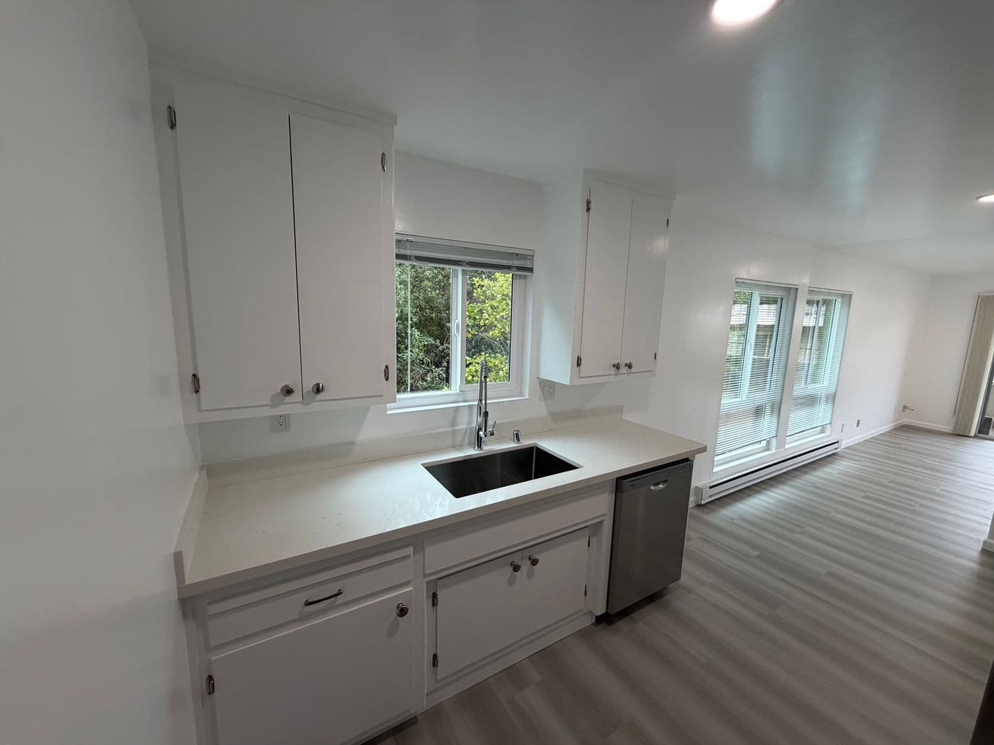 San Mateo Apartment: 1320 Palos Verdes Drive
