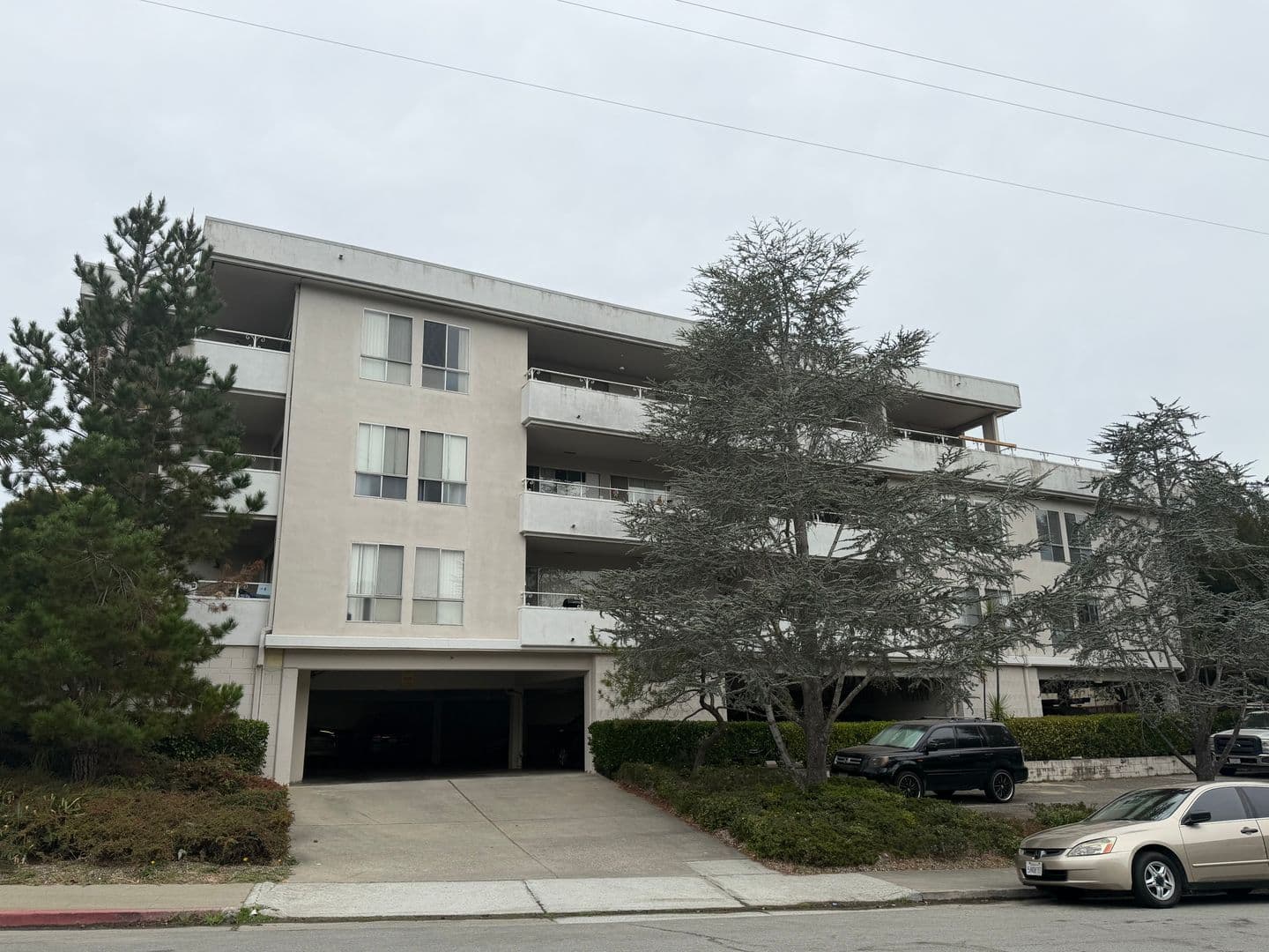 San Mateo Apartment: 1320 Palos Verdes Drive