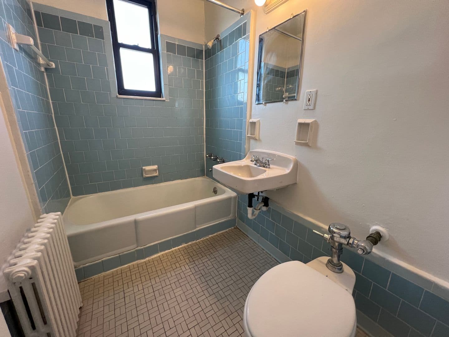 Pittsburgh Apartment: 147 S. Negley Avenue