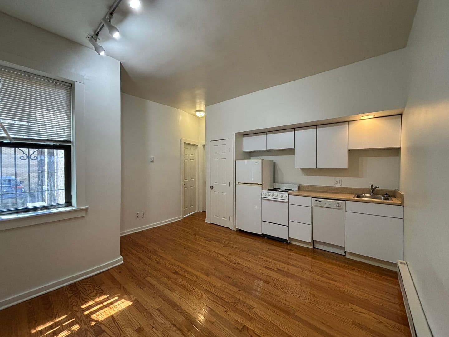 Pittsburgh Apartment: 3530 Louisa Street