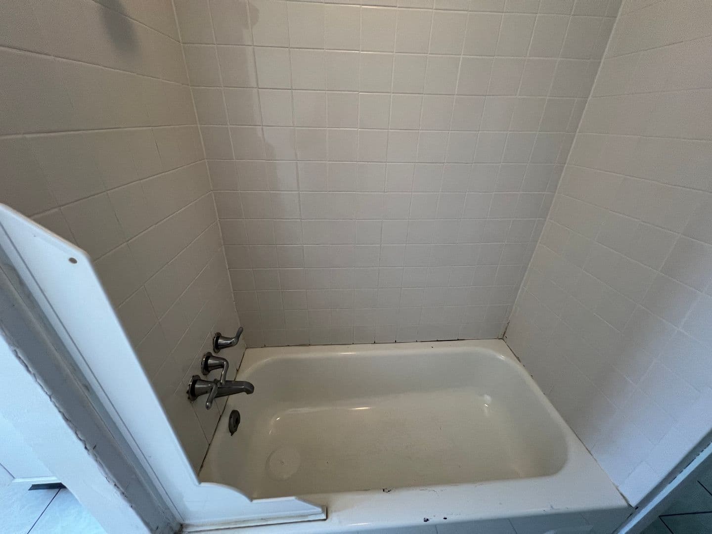 Pittsburgh Apartment: 4707 Maripoe Street