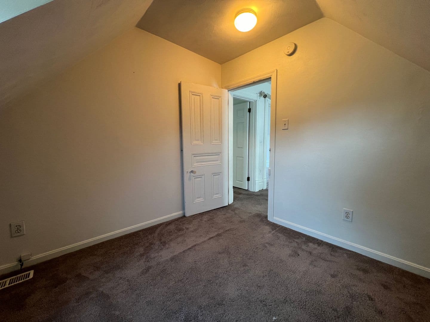 Pittsburgh Apartment: 4707 Maripoe Street