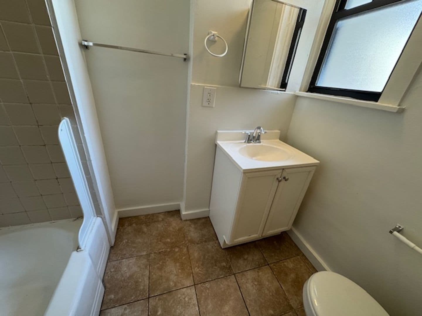 Pittsburgh Apartment: 3530 Louisa Street