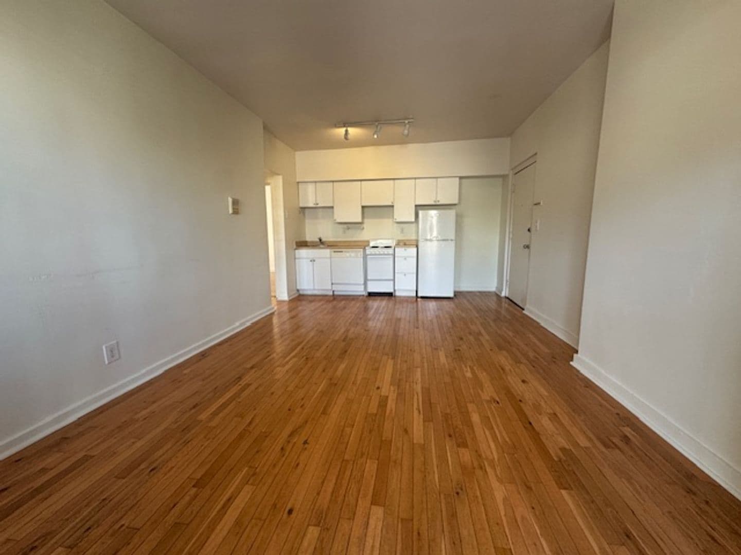 Pittsburgh Apartment: 3510 Louisa Street