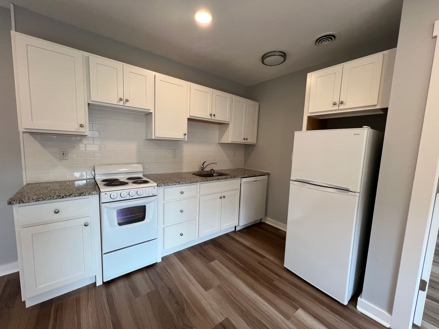 Shadyside Apartment: 5326 Fifth Avenue