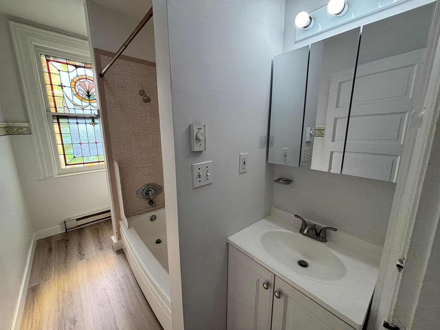 Pittsburgh Apartment: 4821 Centre Avenue