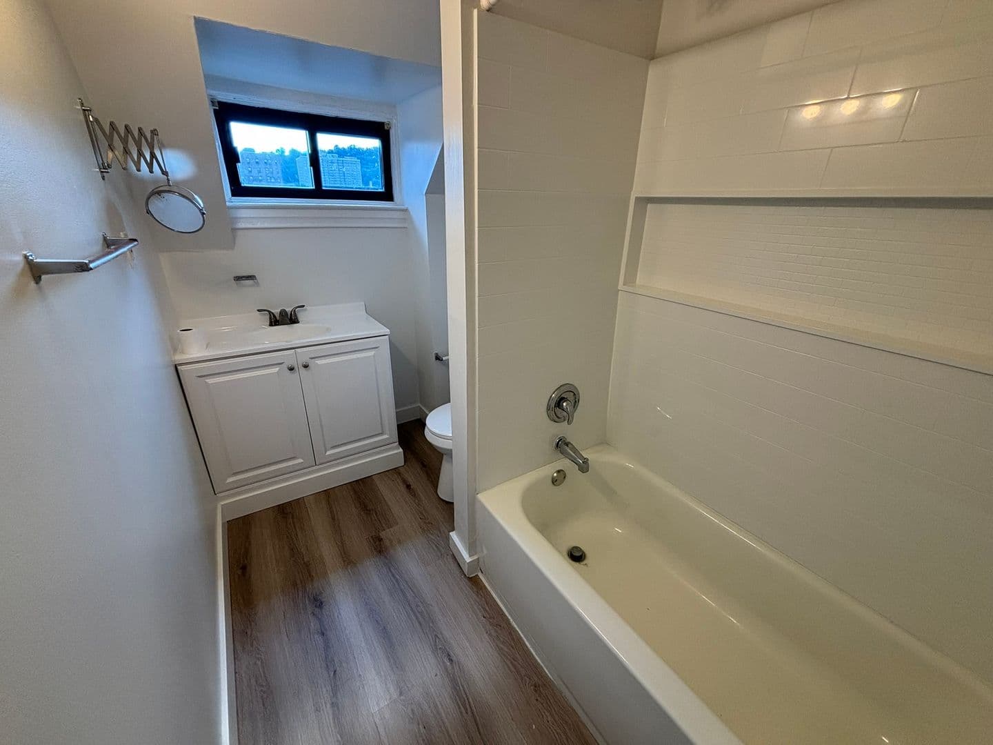 Pittsburgh Apartment: 4821 Centre Avenue
