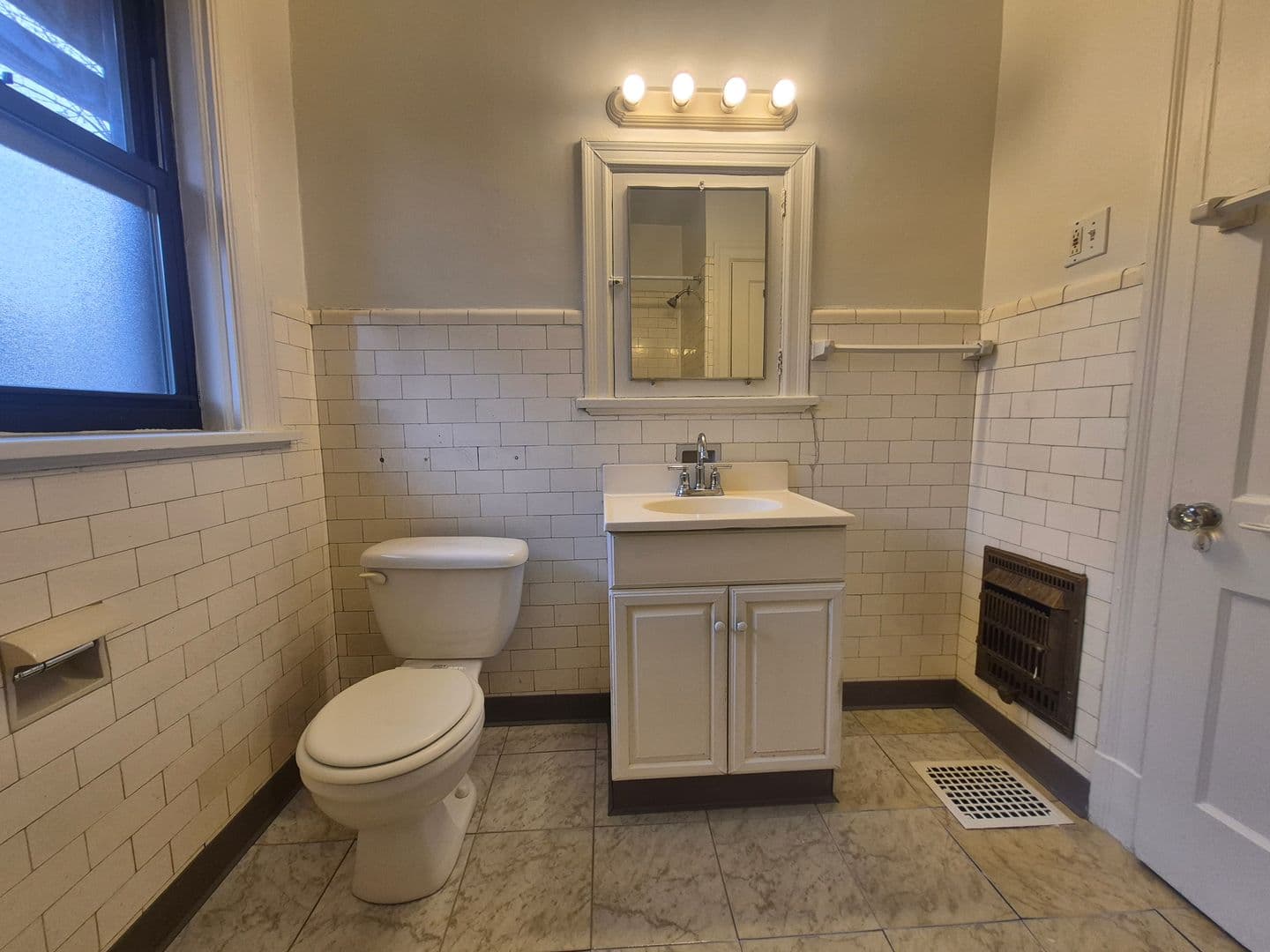 Pittsburgh Apartment: 125 N. Homewood Avenue