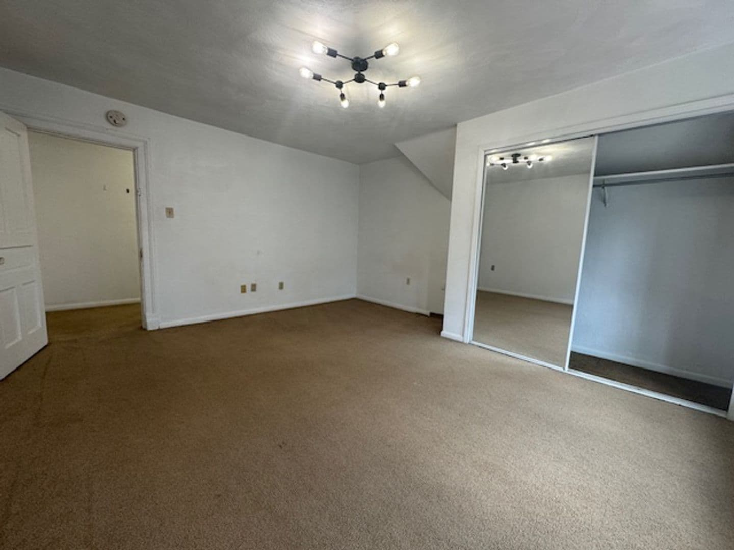 Pittsburgh Apartment: 333 Morewood Avenue