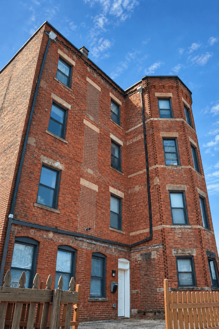 Pittsburgh Apartment: 15 Boundary Street