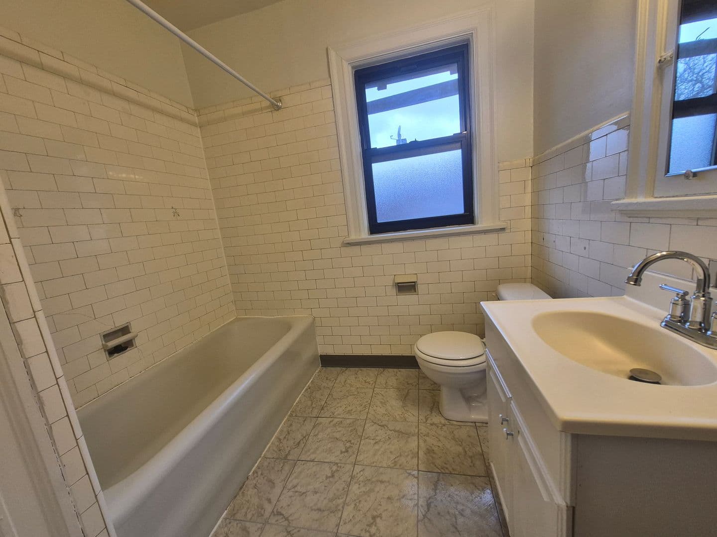 Pittsburgh Apartment: 125 N. Homewood Avenue