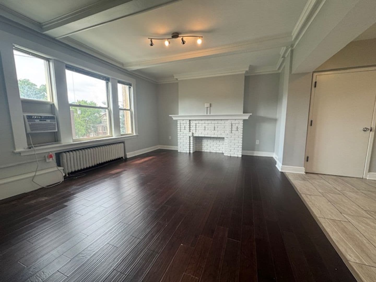 Pittsburgh Apartment: 5721-5727 Elwood Street