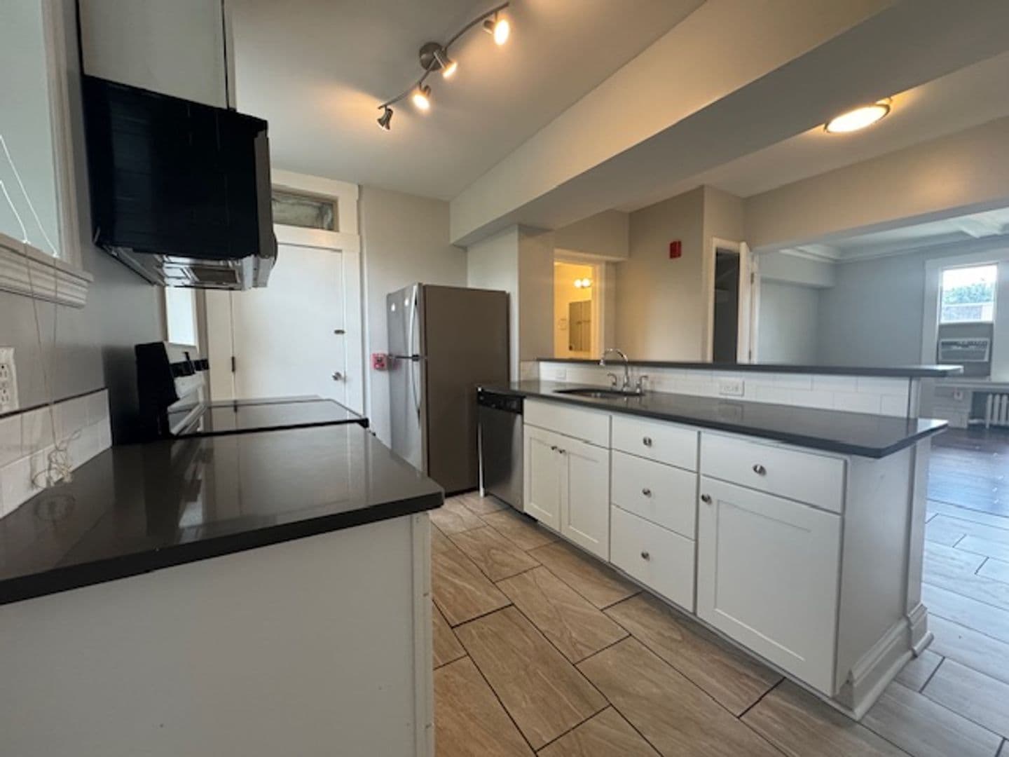 Pittsburgh Apartment: 5721-5727 Elwood Street
