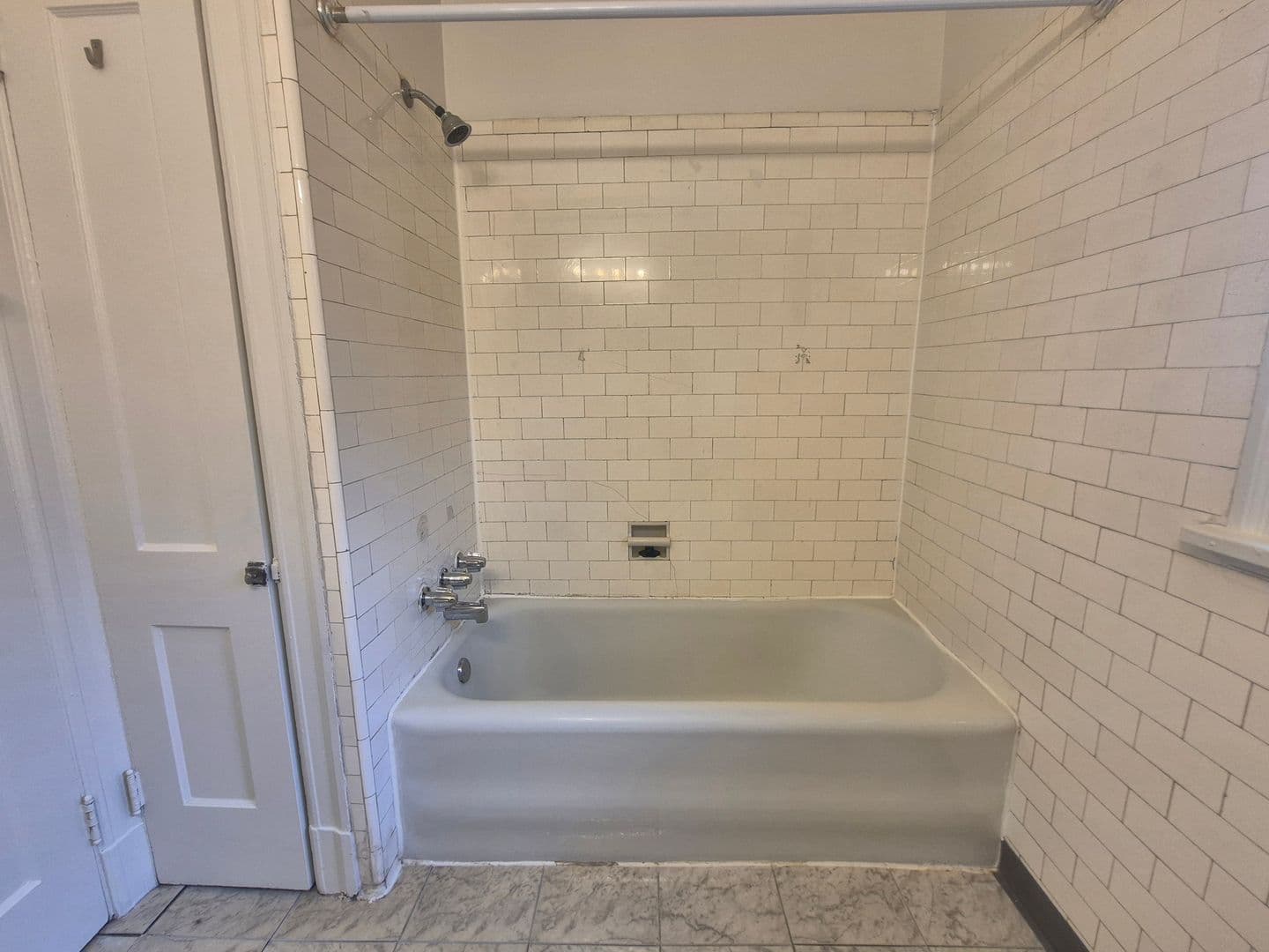 Pittsburgh Apartment: 125 N. Homewood Avenue