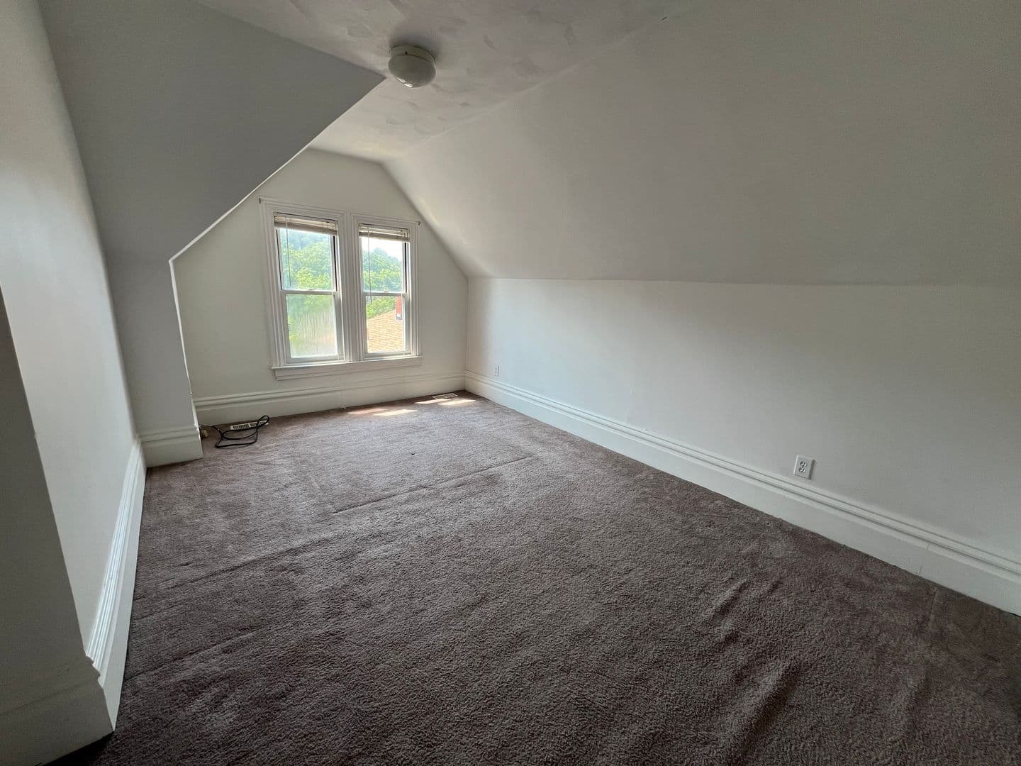 Pittsburgh Apartment: 4707 Maripoe Street