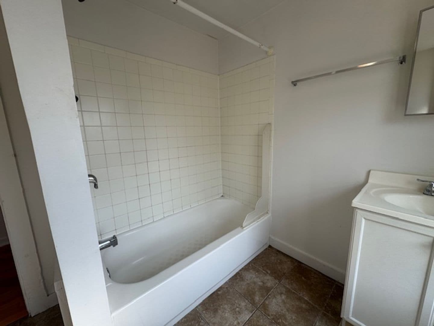 Pittsburgh Apartment: 3530 Louisa Street