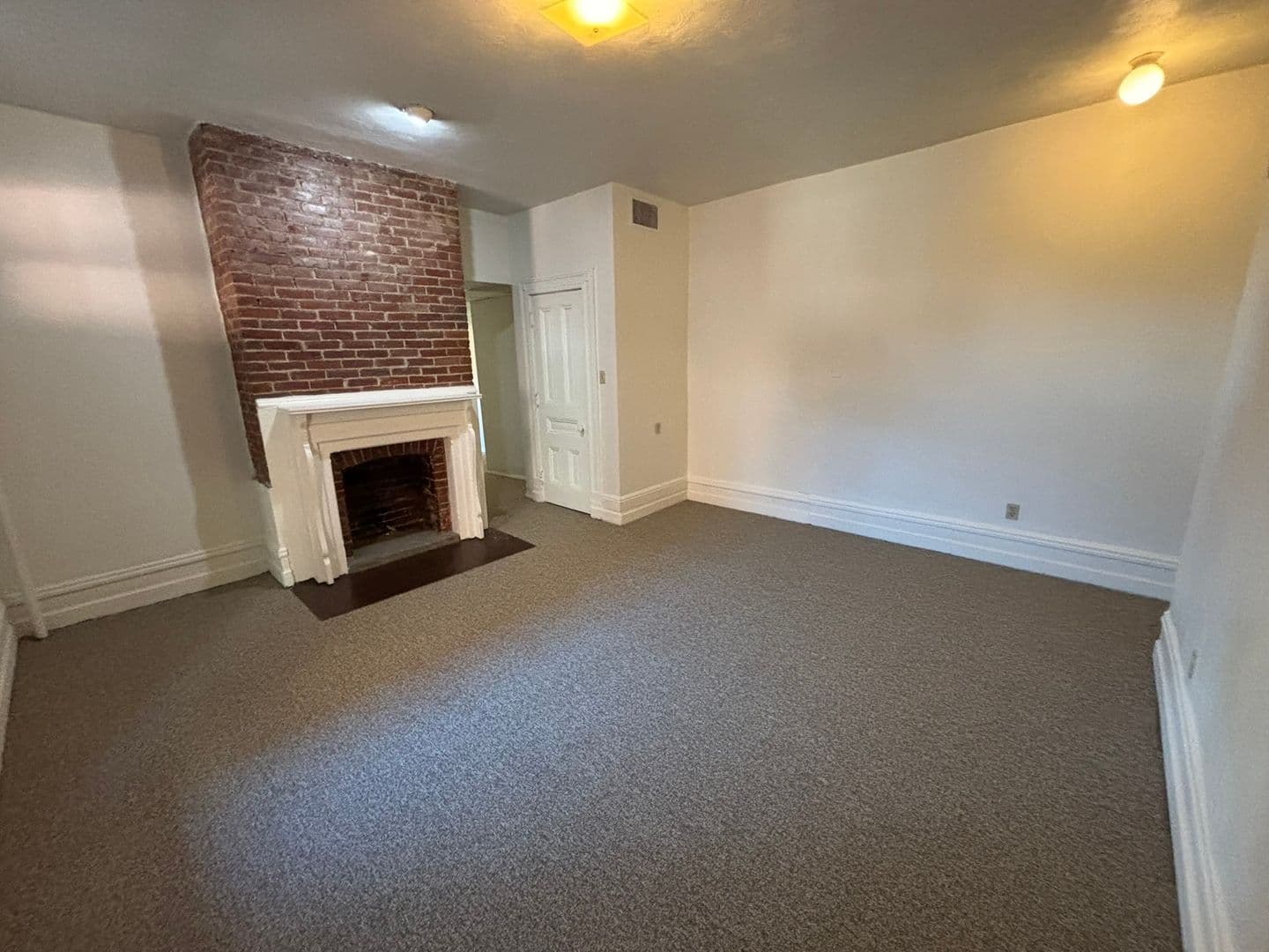 Pittsburgh Apartment: 333 Morewood Avenue