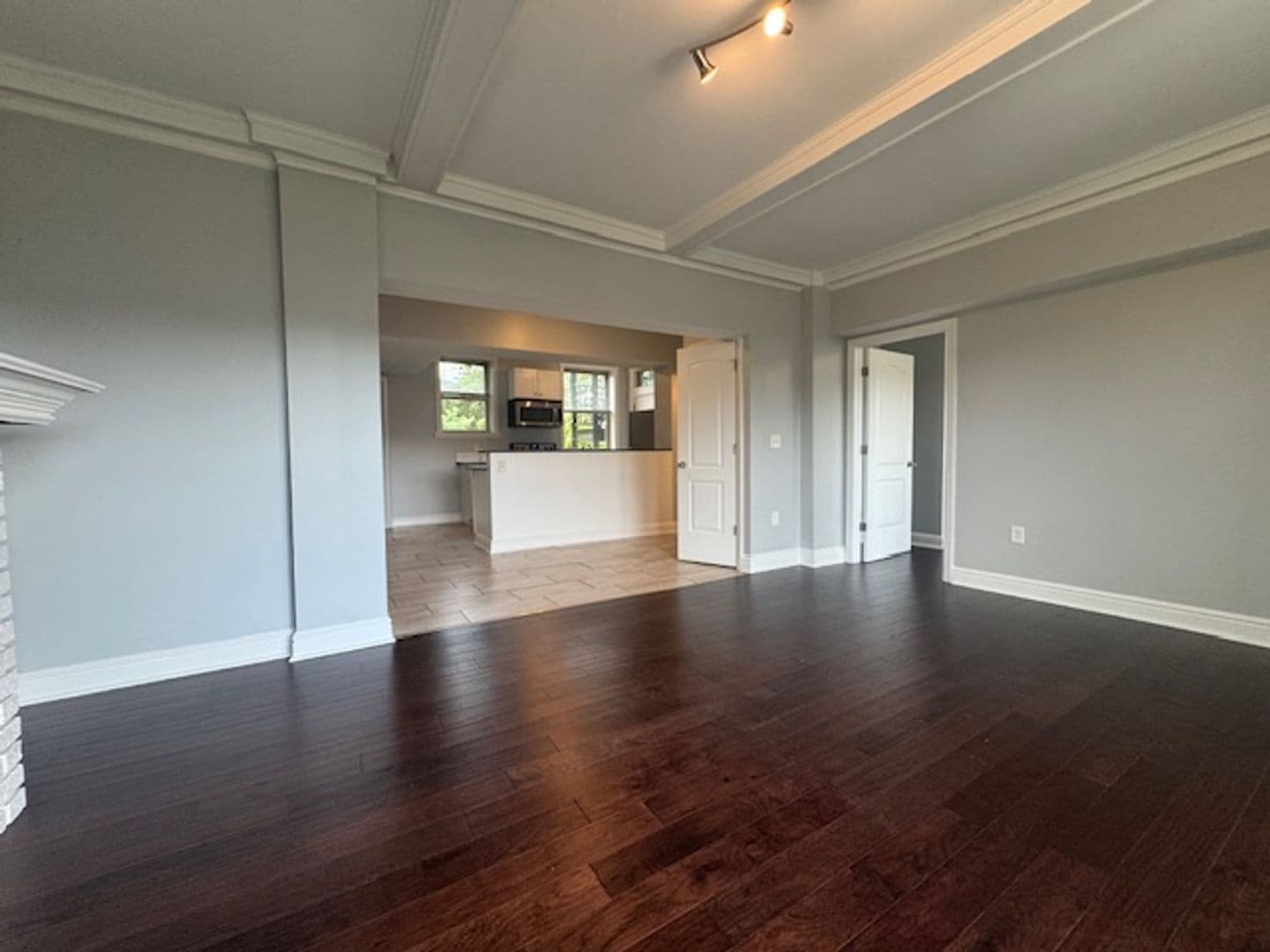 Pittsburgh Apartment: 5721-5727 Elwood Street