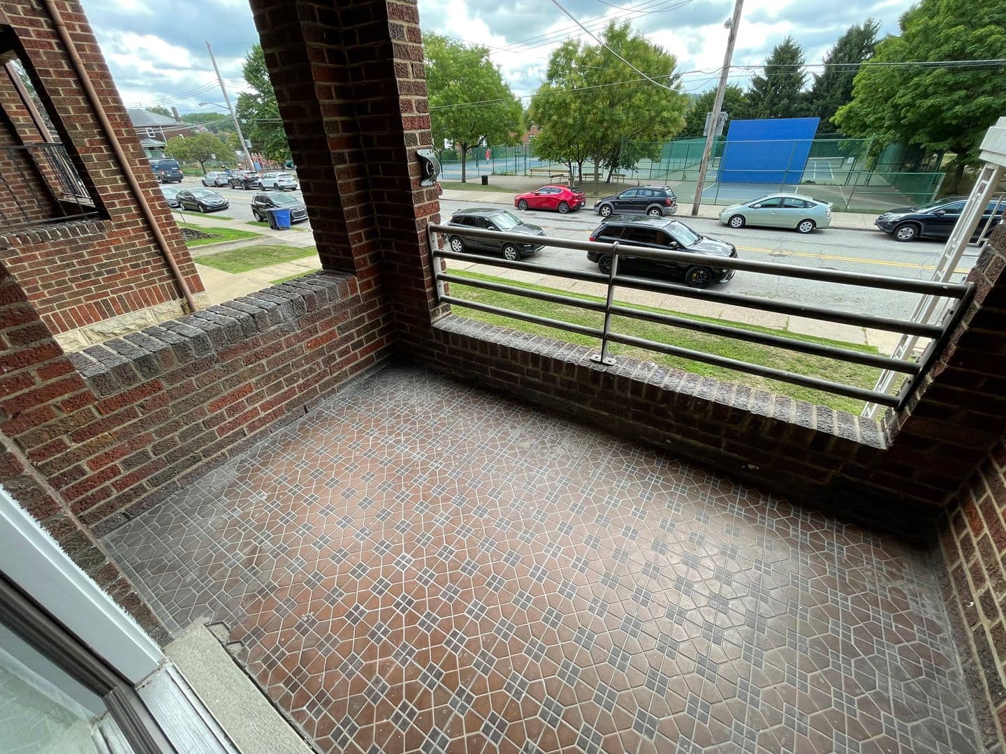 Pittsburgh Apartment: 5635-5645 Hobart St.