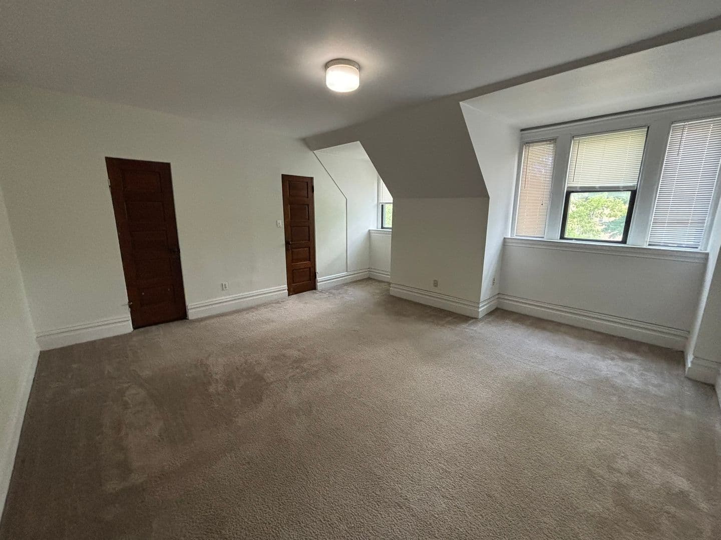 Pittsburgh Apartment: 4821 Centre Avenue