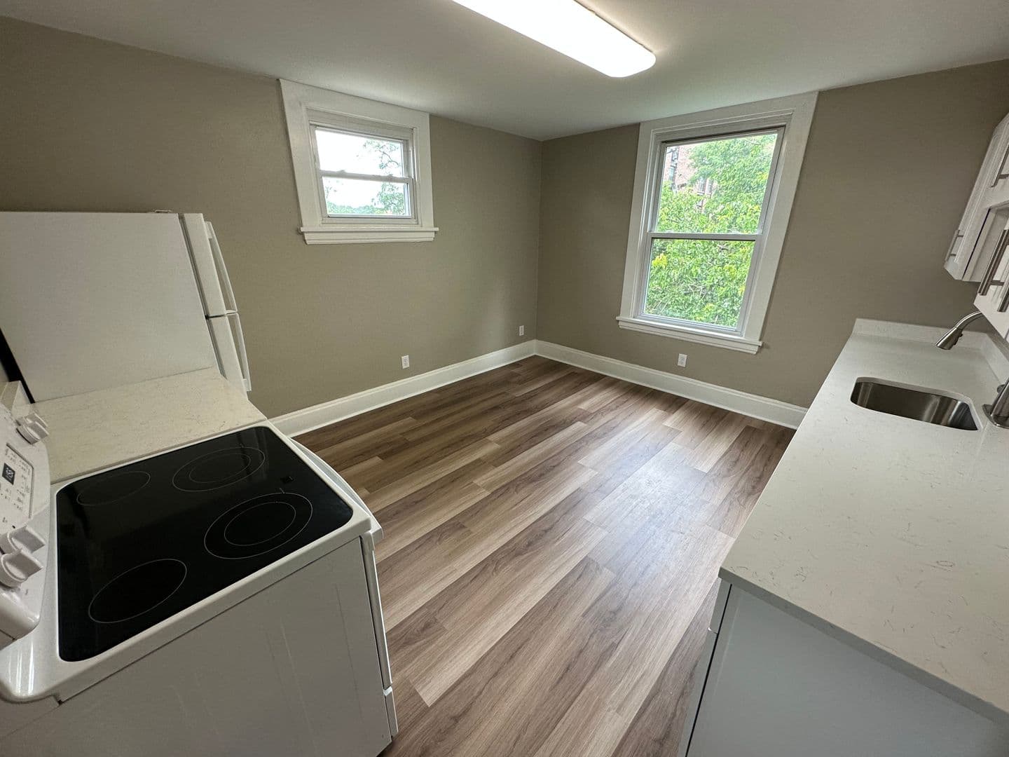 Pittsburgh Apartment: 333 Morewood Avenue