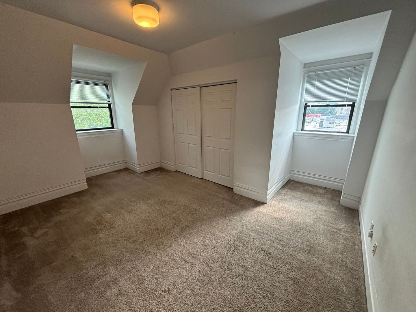 Pittsburgh Apartment: 4821 Centre Avenue
