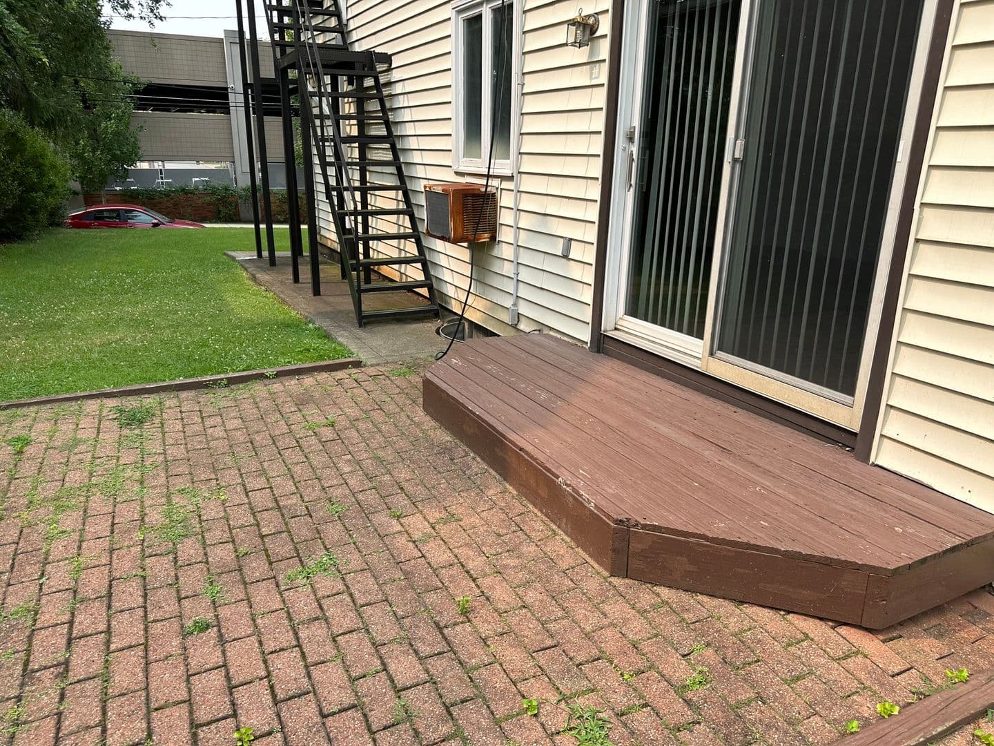 Pittsburgh Apartment: 4721 Maripoe Street