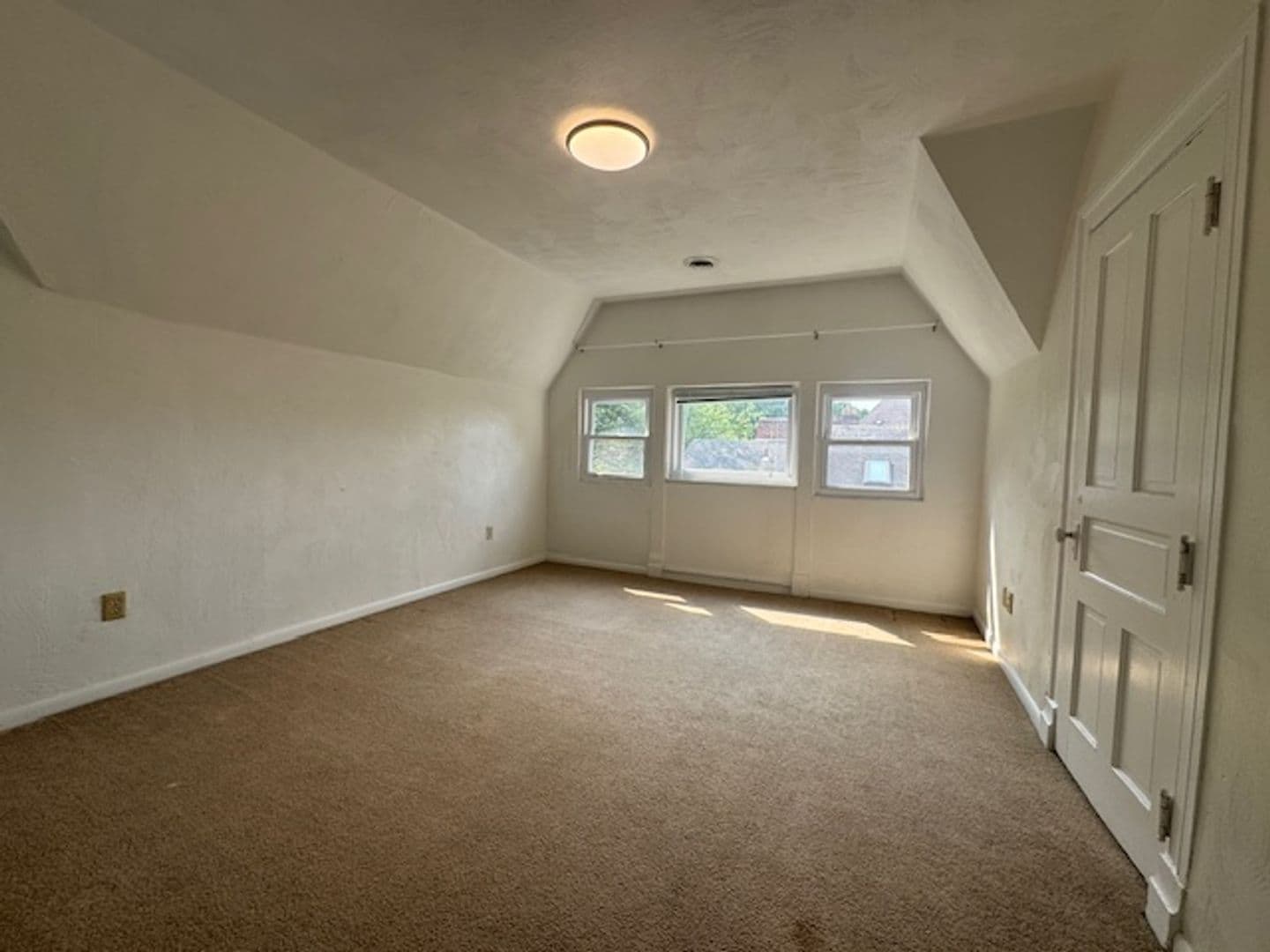 Pittsburgh Apartment: 333 Morewood Avenue