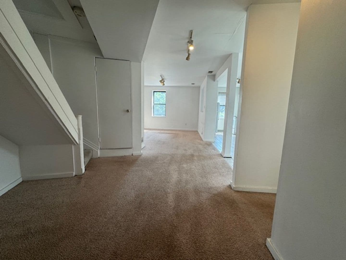 Pittsburgh Apartment: 15 Boundary Street