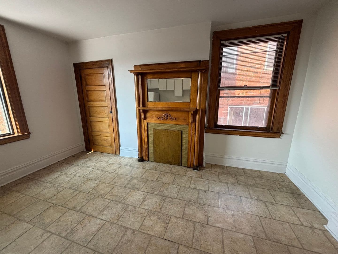 Pittsburgh Apartment: 4821 Centre Avenue