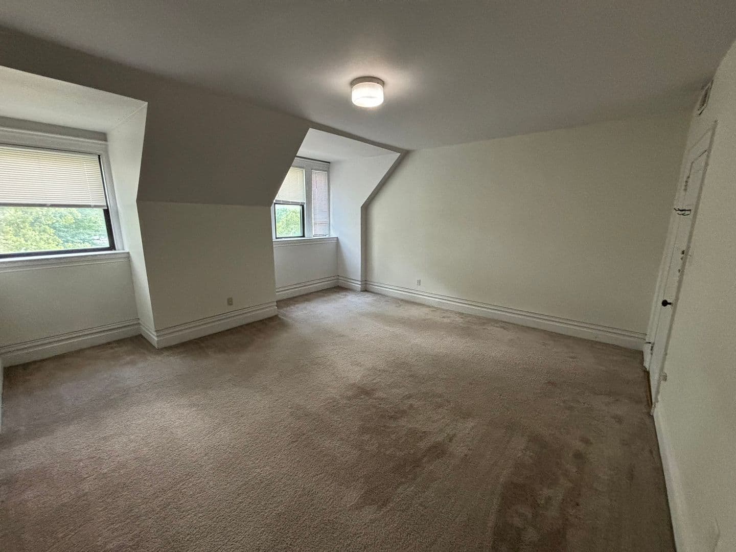 Pittsburgh Apartment: 4821 Centre Avenue