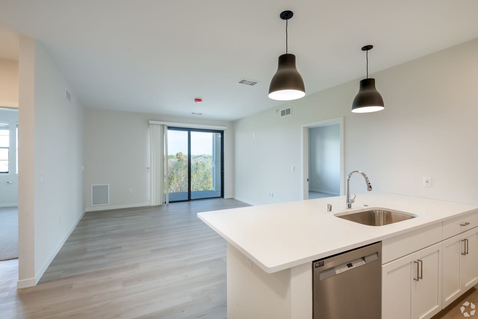 Menasha Apartment: 3001 - 3003 Community Way