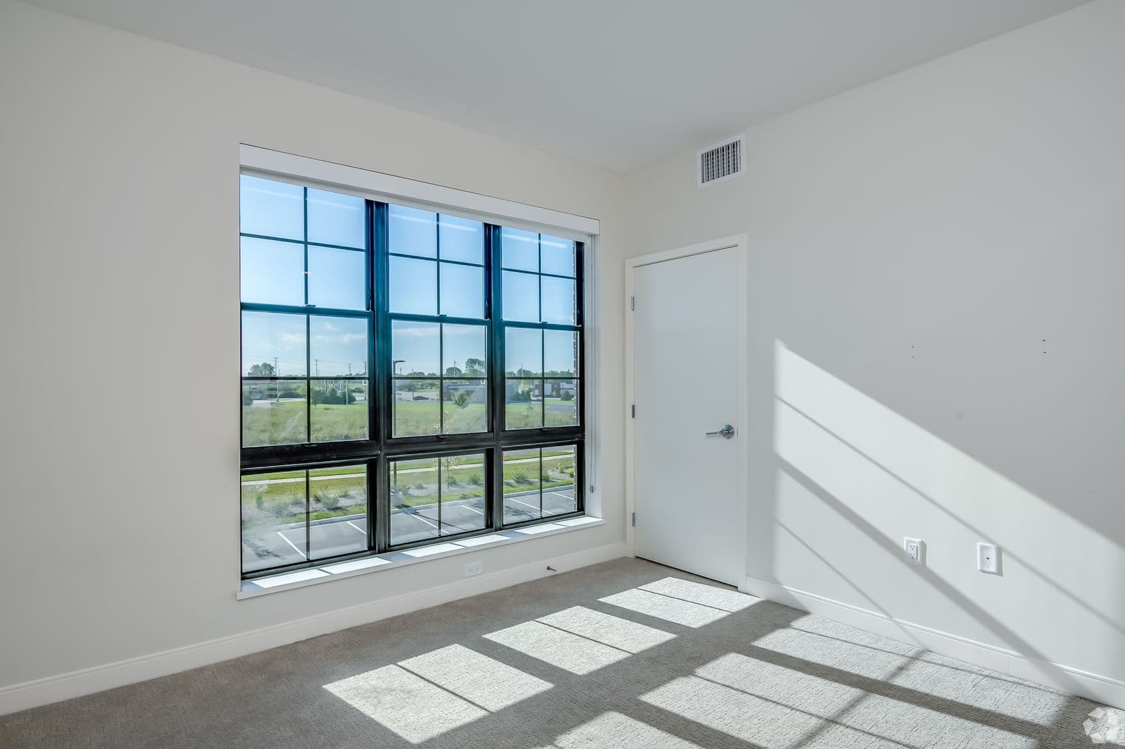 Appleton Apartment: 4155 N. Galaxy Drive