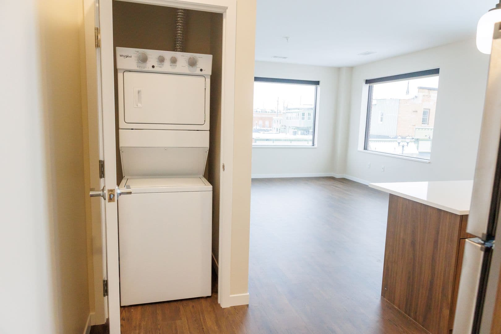Menasha Apartment: 225 Main Street